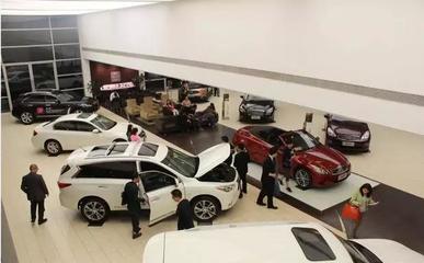 太好賣了還是抓眼球？4S店無展車用車模代替引發熱議